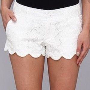 Lily Pulitzer white scallop shorts